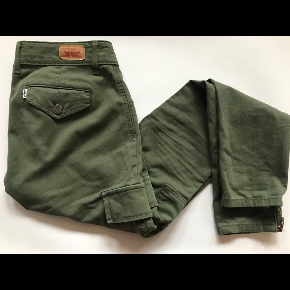 LEVI’S army green pant with side zippers